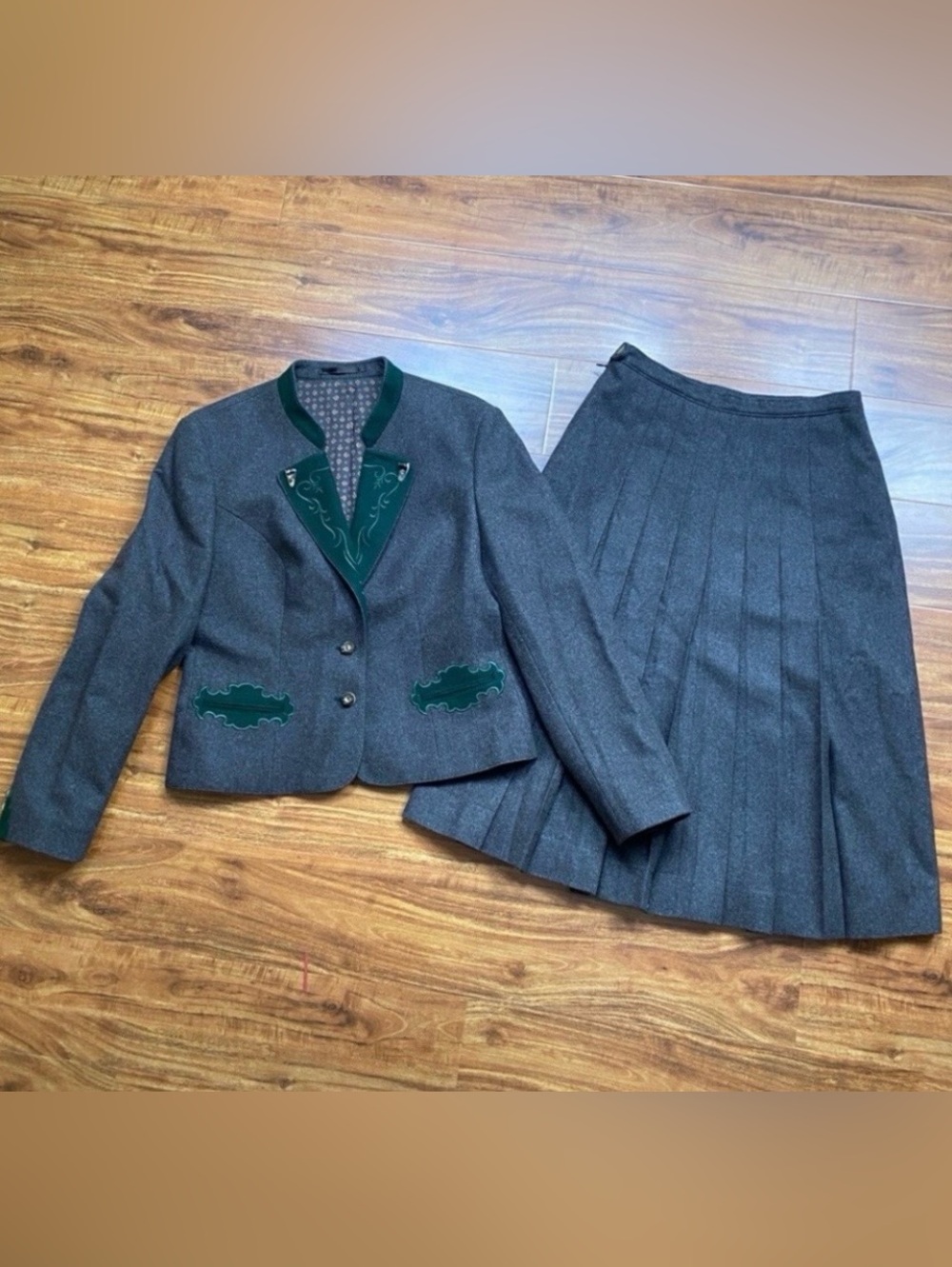 Vintage Women's Lodenfrey Taupe Green Wool Western Blazer + Skirt Size 6 Classic